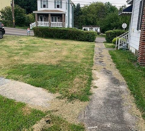 4th image of 643 Forest Ln