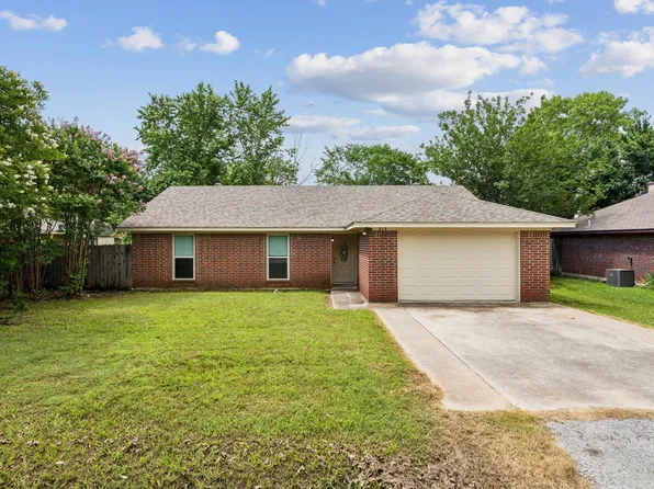 315 Oakwood Cir, Shady Shores, TX 76208