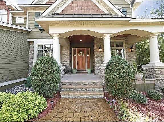2nd image of 595 Lakeridge Drive