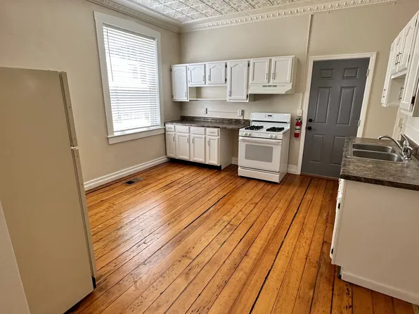 1635 White St #1, Dubuque, IA 52001