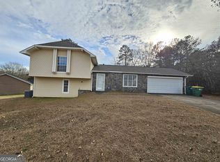 371 Chase Woods Cir, Jonesboro, GA