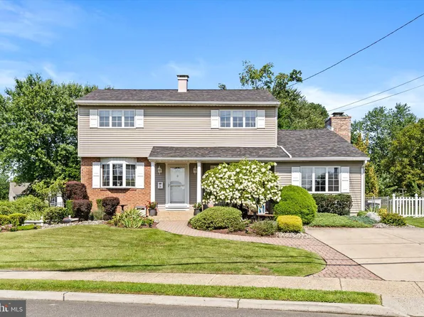 26 Albemarle Rd, Hamilton, NJ 08690