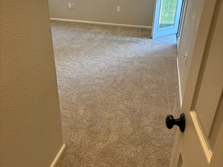 569 Juniper Ct — Photo 57