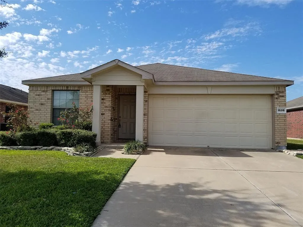 Building Photo - 15215 Benson Landing Dr