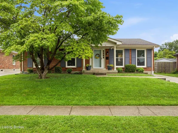 4012 Landside Dr, Louisville, KY 40220