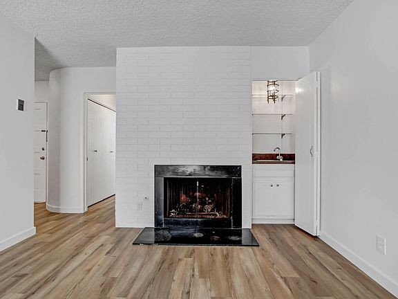 5th image of 1306 Armacost Ave APT 9
