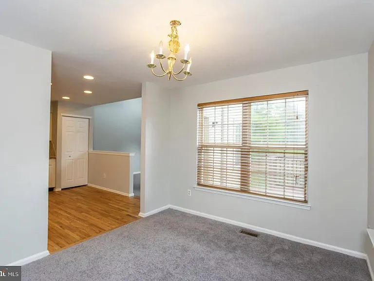 105 Farrington Ct — Photo 11
