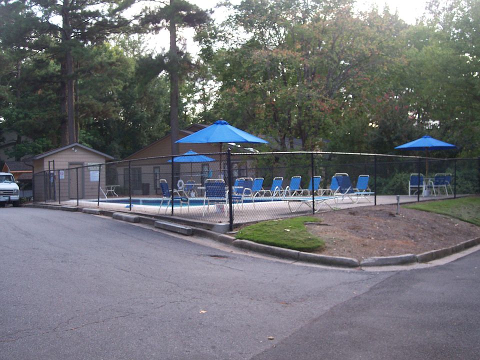 2nd image of 9400 Roberts Dr
