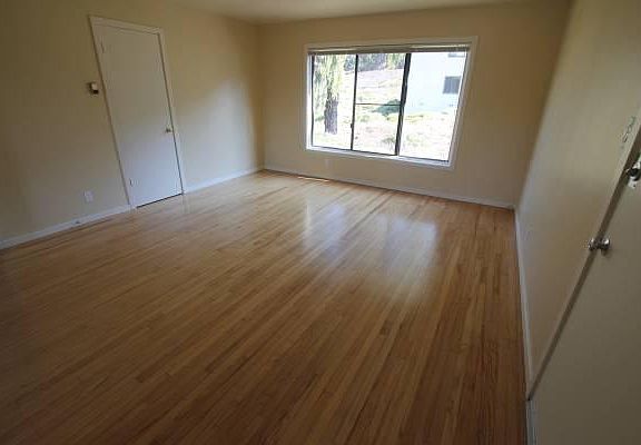 2nd image of 1575 Pershing Dr APT G