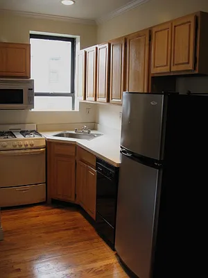 Rented by Urban Real Estate Property Group Inc | media 36