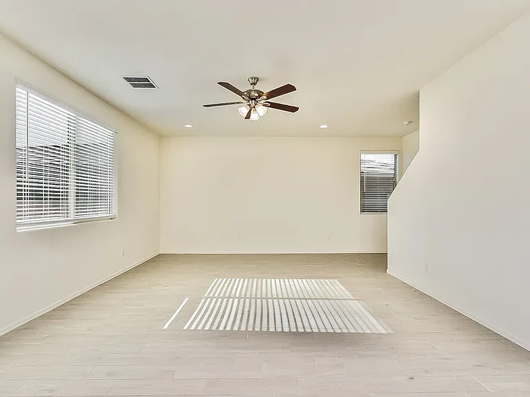 10685 W Harrigan Dr — Photo 4