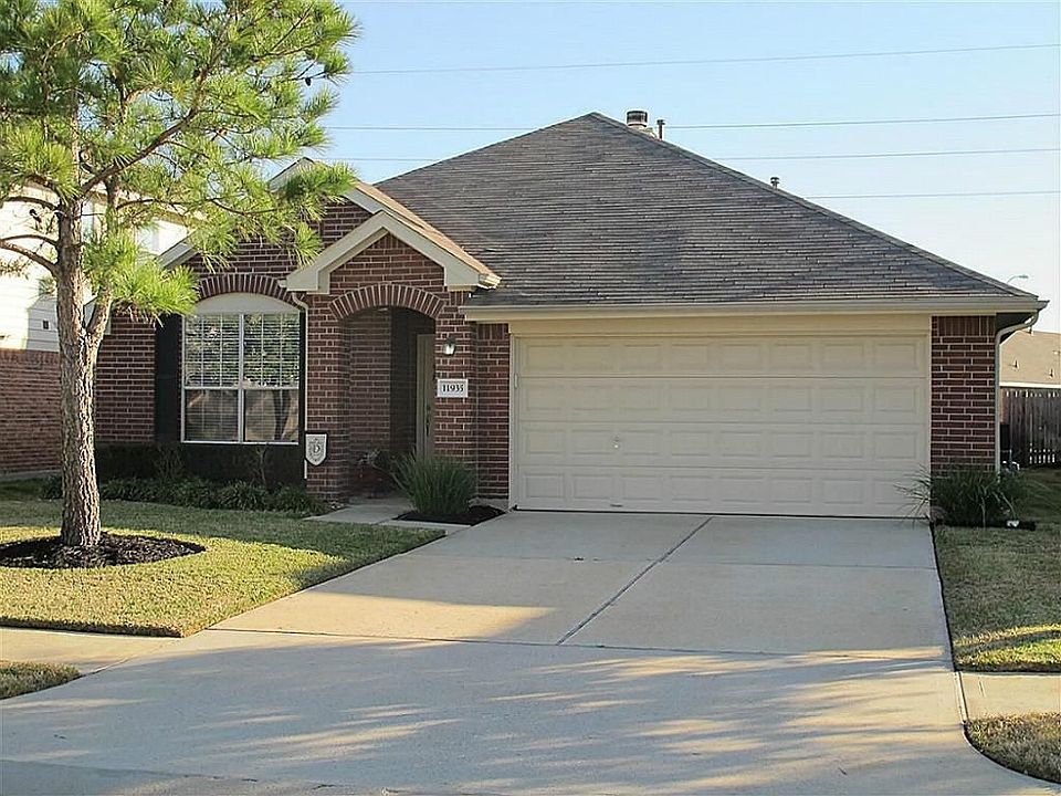 1st image of 11935 Piney Bend Dr