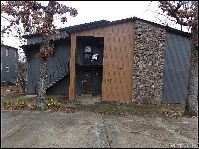 1st image of 1807 Sanford Dr APT 1