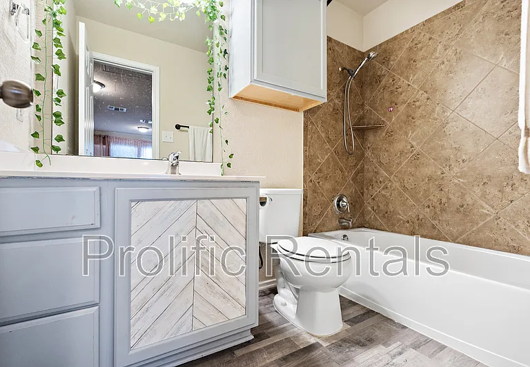 6800 Mustang Creek Rd — Photo 33