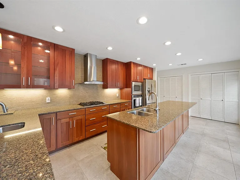 5 Berrypick Ln — Photo 6