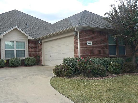 2nd image of 1619 Northview Dr