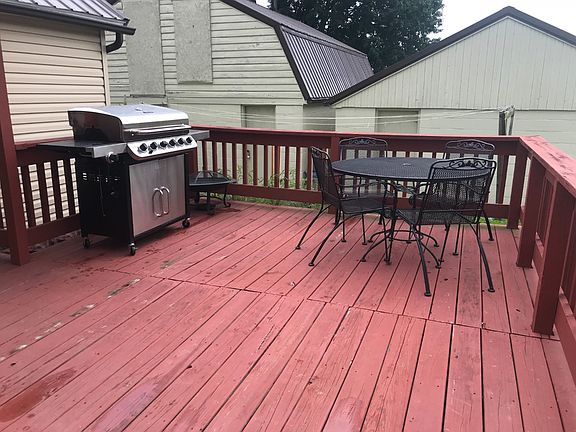 4th image of 207 Orange St