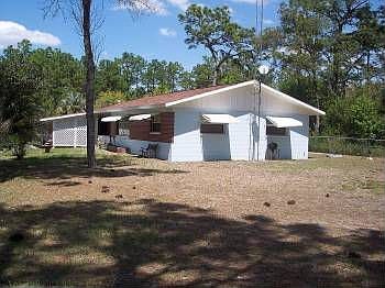 4th image of 25 NW Redwood Dr