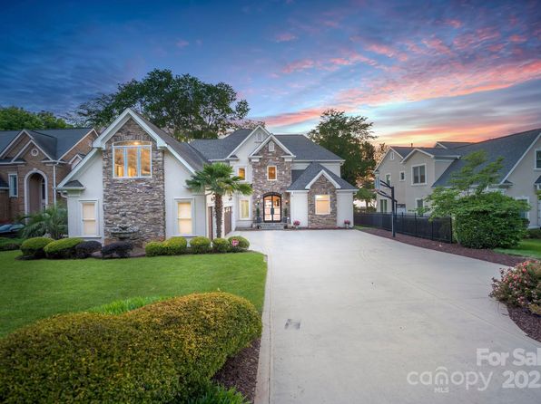 17819 John Connor Rd, Cornelius, NC 28031