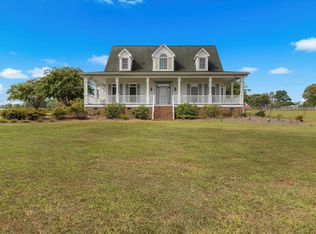8229 New Cut Rd, Campobello, SC 29322