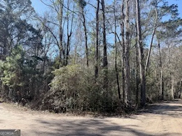 138-140 Dogwood Ln, Midway, GA 31320