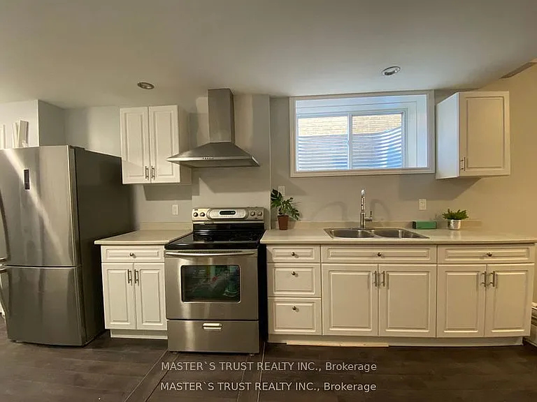 212 Macalister Blvd #LOWER — Photo 8
