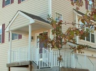 201 Yorktown Ct, Malvern, PA 19355