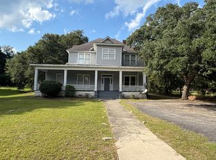 211 E Brooks St, Kingstree, SC 29556