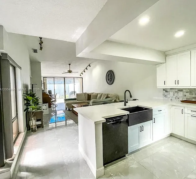 13360 SW 89th Ter #G — Photo 3