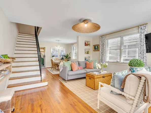 120 Dunnemann Ave, Charleston, SC 29403