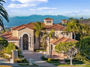 7 Seahaven, Newport Beach, CA 92657