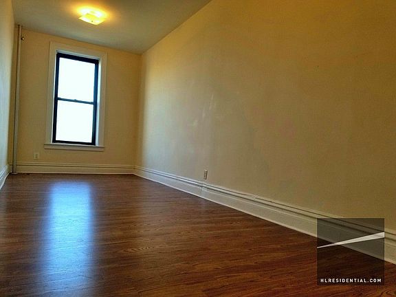 3rd image of 2261 43rd St #3R