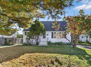 10 Manning Ave, Troy, NY 12180