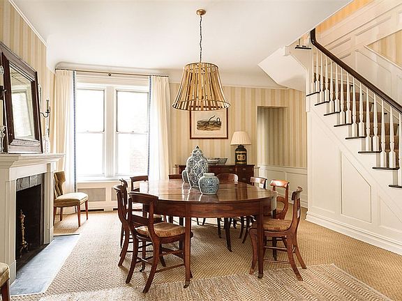 5th image of 61 E 82nd St APT 2