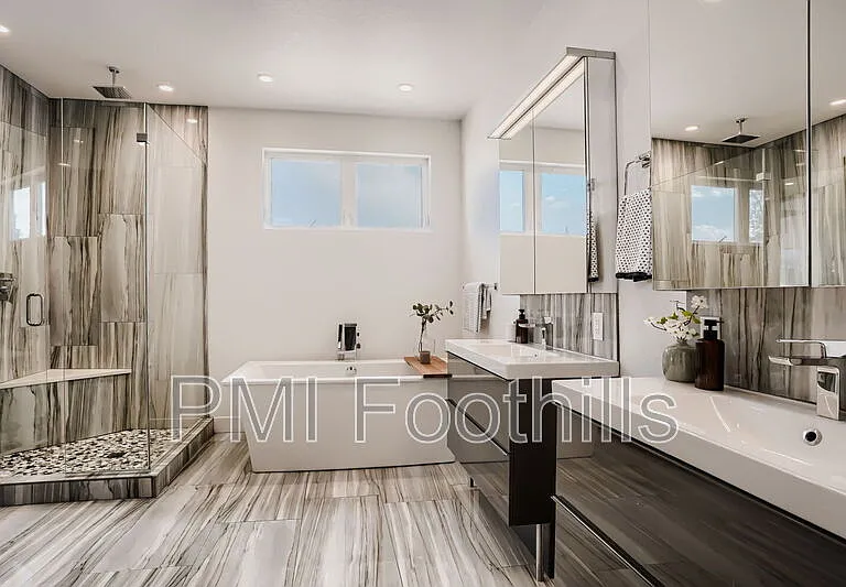 2740 Hazel Ct — Photo 14