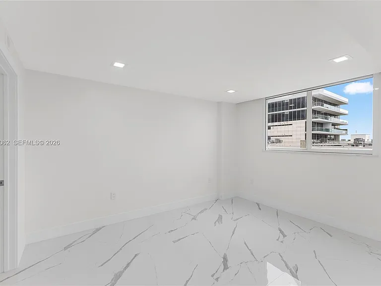 345 Ocean Dr #708 — Photo 6