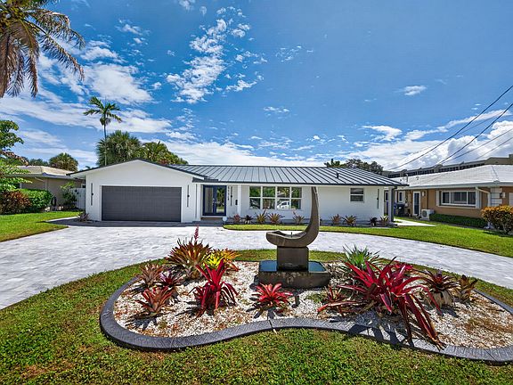 3rd image of 5136 NE 26th Avenue