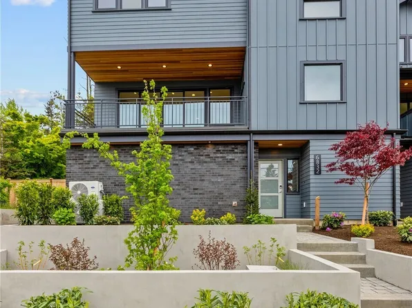 6832 47th Avenue NE, Seattle, WA 98115