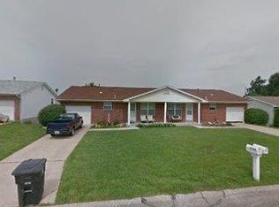 605 Kent Dr, Wentzville, MO 63385