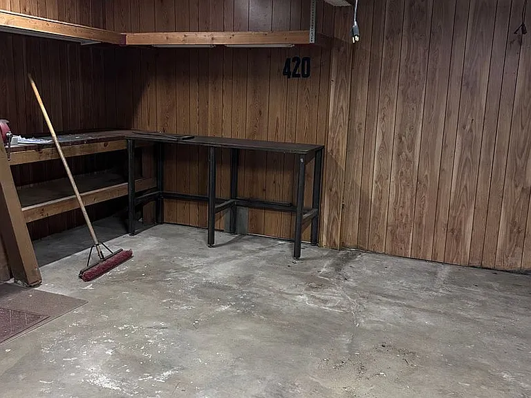 206 S 27th Pl — Photo 22