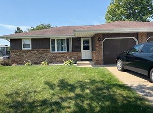 105 N Arch St, Janesville, WI 53548