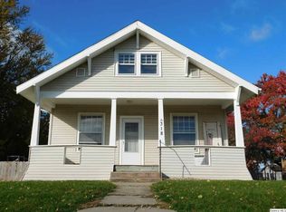 318 S State Rd, Mendon, IL 62351