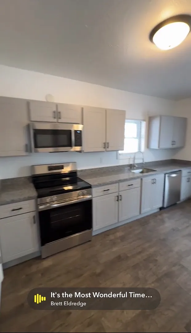 420 N Main St — Photo 2