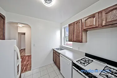 Rented by Moda Realty