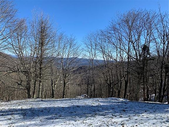 3rd image of 128 Windy Knob Trl