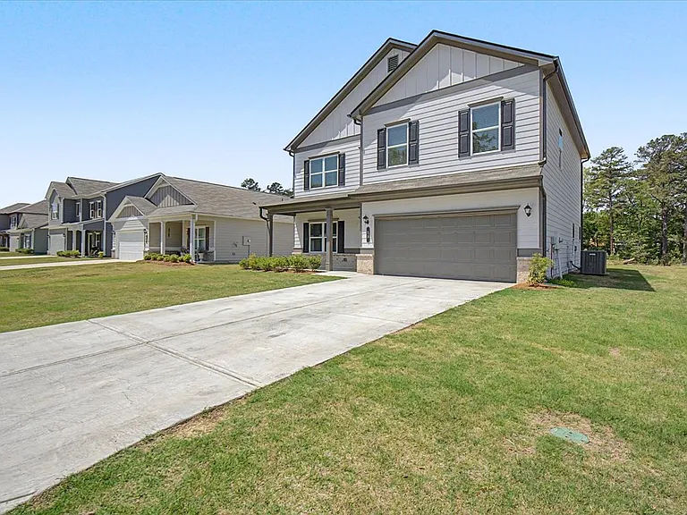 59 Bennett Way SE — Photo 1