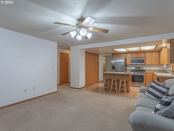 5th image of 15510 NE 12th St