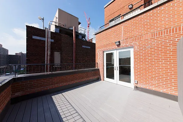 Rented by REAL New York | media 39