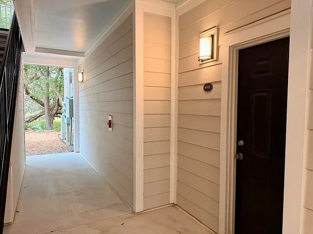 3 bed, 2.0 bath, 1440 sqft, $3,300 — Photo 4
