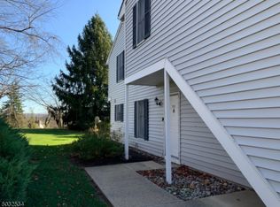 381 Burdock Ct, Three Bridges, NJ 08887